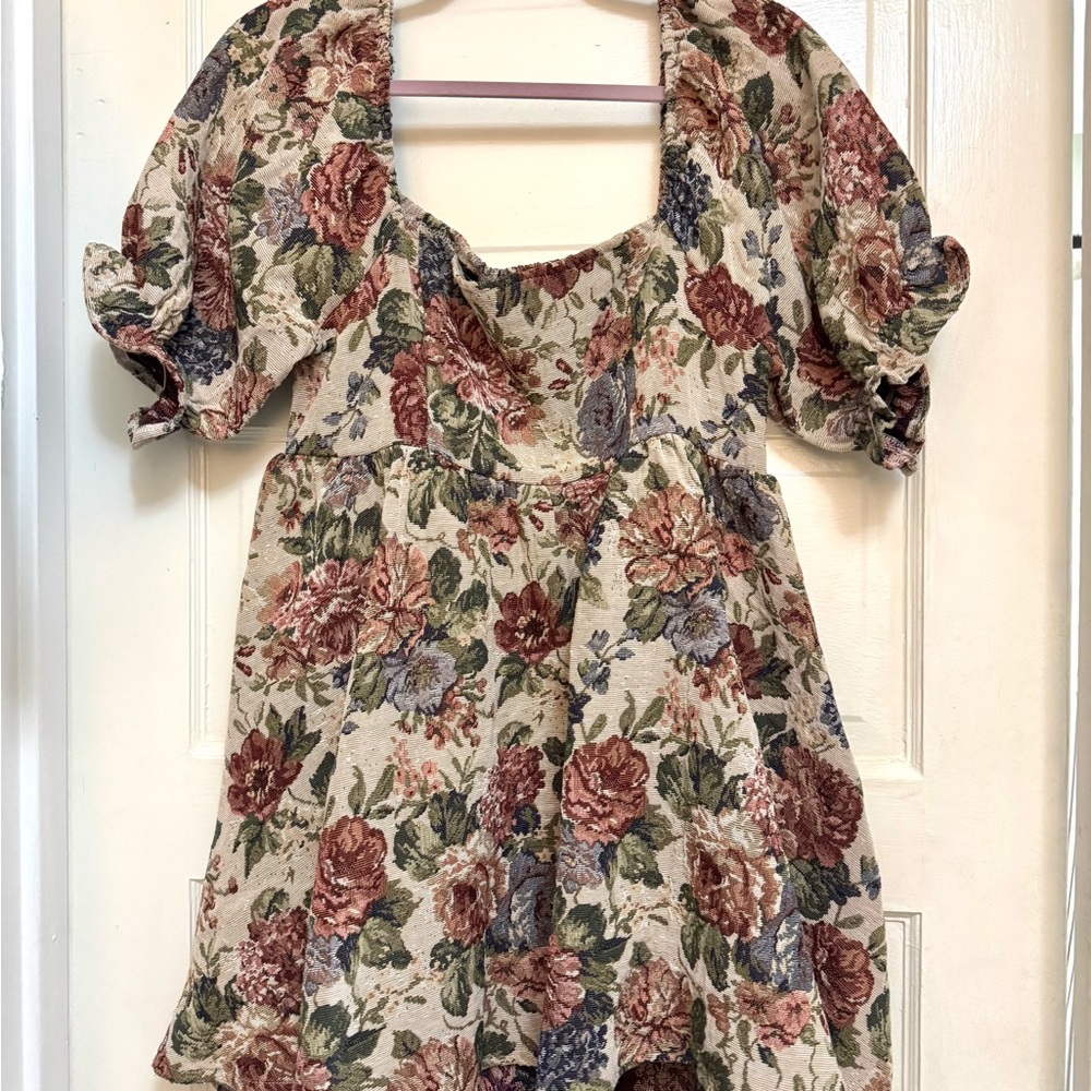 Floral Puff Sleeve Top